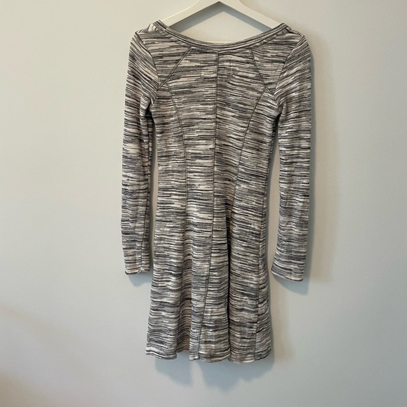 Anthropologie Grey Heathered Sweater Dress - Picture 4 of 9
